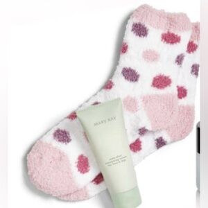 Mint Leg Lotion and Bonus Socks